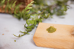 Cedar, sage and fungus powder